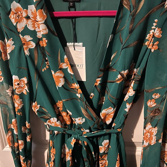 Bardot Green Floral Dress - Picture 4 of 8